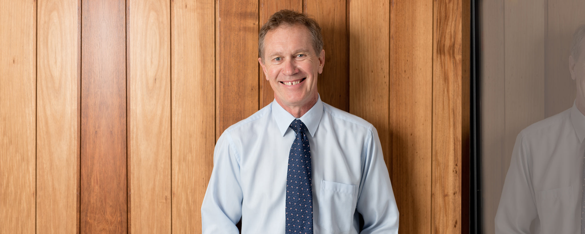 Dr Roderick Borrowdale - General Surgeon specialising in colonoscopy, endoscopy, cholecystectomy, breast cancer, thyroid, parathyroid at North lLkes & Redcliffe.